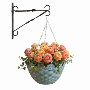 Pot de fleurs suspendu rustique tressé avec bord festonné, jardinière en osier bleu pour intérieur et extérieur, en faux rotin - Product Image 1