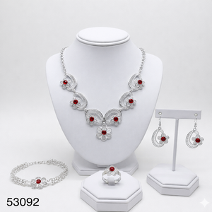 MOLL JEWELLERS Elegante Conjunto de Collar y Pendientes de Cadena con Diseño de Hoja Chapado en Oro y Circones para Mujer, Modelo 53093 - Product Image 4