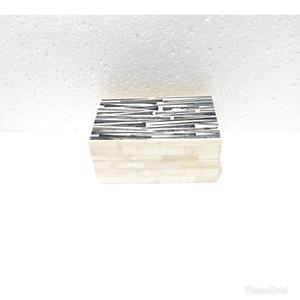 กล่องเครื่องประดับวินเทจตกแต่งด้วยมือ ปรับแต่งได้ ประดับมุกและกระดูกขัดเงา ดีไซน์รูปสัตว์ งานฝีมือจากธรรมชาติ - Product Image 1