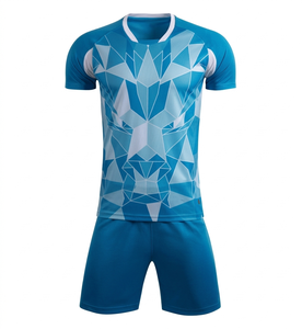 เสื้อกีฬาถักเนื้อผ้าแห้งเร็วสำหรับฤดูร้อน โพลีเอสเตอร์ 100% ระบายอากาศได้ดี แขนสั้น เสื้อฟุตบอล ออกแบบได้ตามต้องการ - Product Image 3