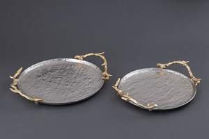 Plateau de service rond, plateau décoratif en métal, plateau de service de luxe, plateau à poignée dorée, plateau à poignée en forme de branche - Product Image 5