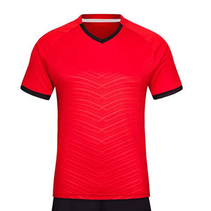 Tenue de football prête pour le match, matière respirante conçue pour l'entraînement intensif et le confort le jour du match - Product Image 2