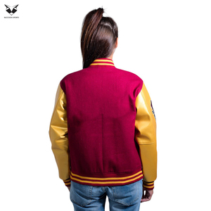 Dernière Tendance : Blouson Teddy Femme Bordeaux avec Manches Dorées Numéro 7 Côté Gauche, Idéal Automne, Manches Longues, Col Boutonné - Product Image 4