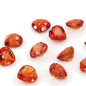 แซฟไฟร์สีส้มธรรมชาติแบบไม่ผ่านการปรับแต่งขนาด 4 มม. รูปหัวใจ, พลอยแซฟไฟร์สีส้มธรรมชาติแบบเจียระไนสำหรับทำเครื่องประดับ - Product Image 1