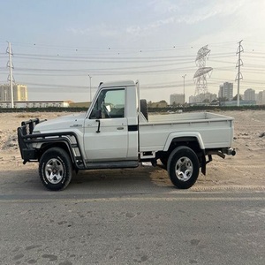 Vente en gros de Toyota LandCruisers Pick Up 2.8L Turbo Diesel 4 cylindres 4x4 Double Cabine Sièges en cuir Caméra arrière Livraison rapide - Product Image 4