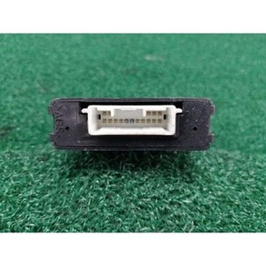 ES a utilisé des ECU et des modules informatiques 8911133010 - Product Image 3