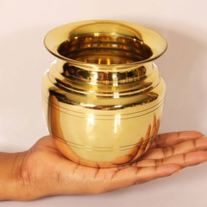 หม้อทองเหลืองขัดเงาขนาดกลาง 500 มล. สำหรับพิธีกรรมตกแต่งบ้าน ขนาด 9 ซม. - Product Image 4