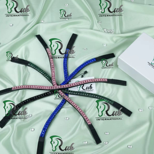 Fronture équestre incurvée en strass de qualité supérieure, faite à la main avec des cristaux d'émeraude et du cuir rembourré, modèle international 7860B - Product Image 1