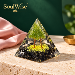 Pyramide en quartz de résine polie faite à la main, sculpture décorative pour bureau, étagère ou arbre, idéale pour la maison ou comme cadeau - Product Image 3