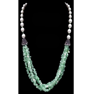 Collar con Colgante de Diseño Elegante y de Primera Calidad con Perlas y Cuentas para Mujer, Joyería Moderna para Bodas - Product Image 2