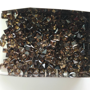 ควอตซ์สโมคกี้ธรรมชาติ 4 มม. ทรงสี่เหลี่ยมเจ้าหญิงคัท คุณภาพดีที่สุด พลอยเม็ดเดี่ยวสำหรับทำเครื่องประดับและสร้อยคอ - Product Image 3