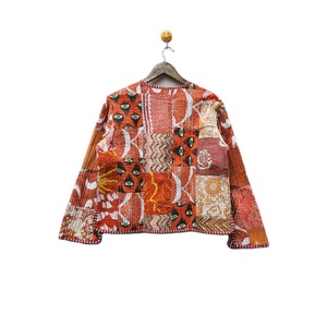 Veste matelassée pour femmes de style bohème vintage en coton fait à la main, patchwork, bouton à rayures, détail rivet floral, coupe confortable pour l'hiver - Product Image 6