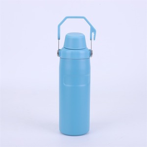 Bouteille d'eau isotherme portable classique en acier inoxydable avec couvercle à poignée, anti-fuite, pour la gym et le sport – En stock - Product Image 1