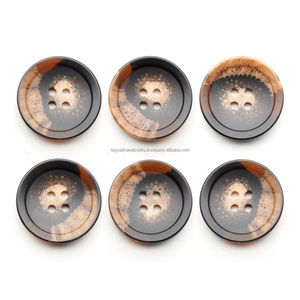 Botón de Cuerno de Búfalo Natural, Botón de la Mejor Calidad, Cuerno Natural de Color Negro para Uso en Prendas - Product Image 2