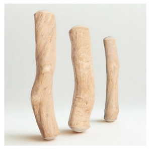 Juguete Masticable de Madera de Café para Perros, Ecológico, Ejercitador de Mandíbulas y Soporte para la Higiene Dental, Textura Resistente para Masticadores Fuertes - Product Image 1