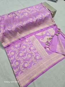 sari de seda con diseño Buta Jaal y técnica Meenakari - Product Image 2