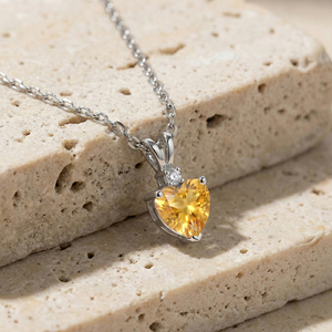 High-End Collarbone <b>Chain</b> <b>Necklace</b> Heart Stone <b>Chain</b> <b>Necklace</b> Luxury Crystal Heart Pendant <b>Necklace</b> Women Fashion Jewelry - Product Image 3