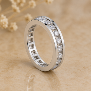 Anillo de Eternidad con Diamantes Cultivados en Laboratorio en Oro Blanco, Corte Brillante Redondo, con Garras Compartidas, para Aniversario de Bodas - Product Image 2
