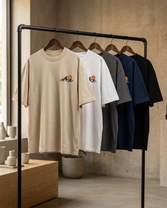 T-shirt graphique oversize en coton épais, style streetwear, avec imprimé abstrait ours en peluche, personnalisé, unisexe, pour l'été - Product Image 5