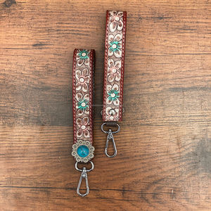 Porte-clés en cuir véritable Vente en gros personnalisé Design floral usiné Turquoise Stone Concho Bracelet Cadeau promotionnel - Product Image 6