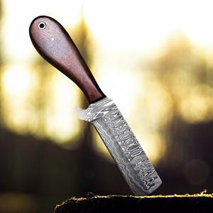 Cuchillo de Caza y Camping de Acero de Damasco Hecho a Mano, de Grado Industrial, con Mango de Madera y Hoja Recta de 8 Pulgadas - Product Image 3