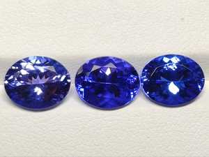 Juego de 3 piezas de tanzanita natural certificada, corte ovalado, con excelente calidad de color, zoisita natural, 8.75 ct, limpieza Loupe, GEMFORTE INC - Product Image 2