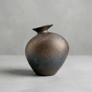 Double Checked Durable Wabi-Sabi Vase Pattern Ceramic Irregular Shape Size Ceramic <b>Table</b> <b>Top</b> Vase Custom Pattern Accepted By UO - Product Image 3
