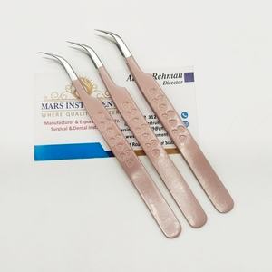 Pinzas Curvas de Aislamiento con Diseño de Corazón para Extensiones de Pestañas, Agarre Perfecto, Pinzas de Acero Inoxidable - Product Image 1