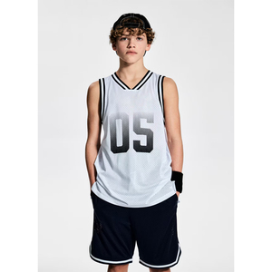 Camisetas deportivas personalizadas al por mayor de alta calidad para hombre, transpirables, para gimnasio, fitness, correr, entrenamiento, ligeras, para uso diario. - Product Image 5
