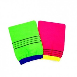 Set di 2 Guanti Esfolianti Coreani per il Bagno, Stile Italiano, Guanto Scrub per la Cura della Pelle sotto la Doccia - Product Image 1