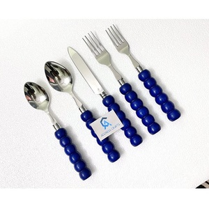 Ensemble de couverts en acier inoxydable à prix de gros avec manche en résine multicolore, matériau alimentaire sûr, 5 pièces, vaisselle de table - Product Image 3