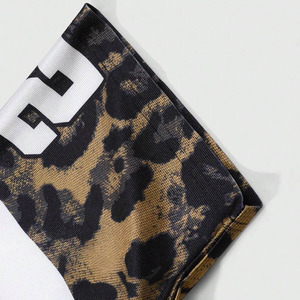 Camiseta de Fútbol Americano de Malla Oversize con Estampado de Leopardo al por Mayor, Nombre y Número Personalizados, Impresión por Sublimación, Fabricante de Uniformes de Equipo - Product Image 4