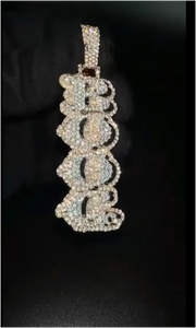 Colgante Personalizado de Hip Hop, Vertical, con Incrustaciones de Diamantes, Plata 925, Moissanita, Corte Brillante Redondo, Unisex, con Letra - Product Image 2