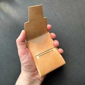 Portefeuille en cuir anti-RFID sans couture, fin, minimaliste, fait main, porte-cartes pour homme LSW-0039 - Product Image 1