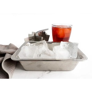 Galvanized Metal Ice <b>Bucket</b> with Wood Handles and <b>Lid</b> - Product Image 2