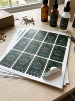 Feuilles d'autocollants en vinyle imperméables résistantes aux UV avec logo personnalisé de qualité supérieure, étiquettes d'emballage imprimées brillantes pour bouteilles de boissons
