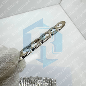 ORTHOCORE Placas de Compresión con Bloqueo de 2.4mm, LCP, Acero Inoxidable, Rectas, Implante Ortopédico Veterinario para Perros y Cabras - Product Image 5
