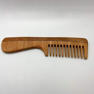 Peine de Madera de Neem Ecológico de Dientes Anchos, Herramienta Natural para Masaje del Cuero Cabelludo para Cabello Rizado, Artesanía de Bambú y Madera Anti-Frizz - Product Image 1