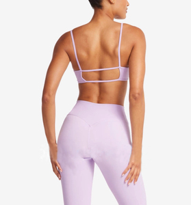 Ensemble de yoga personnalisé pour femme : Leggings taille haute et soutien-gorge de sport rembourré – Vêtements de sport en gros pour la gym, le fitness et l'entraînement sans coutures - Product Image 6