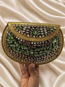 Pochette en métal artisanale traditionnelle, découpée, imprimée, sculptée, incrustation de mosaïque de bijoux, émaillée, plaquée or, cadeau de mariage - Product Image 5