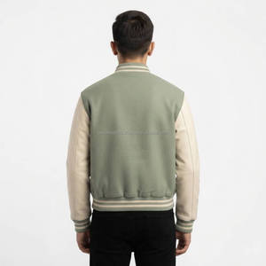 แจ็คเก็ตวาร์ซิตี้แบบกำหนดเองสำหรับผู้ชาย แจ็คเก็ตเบสบอลแบบ Letterman สำหรับผู้ชาย แขนหนัง ปักลาย Chenille รับผลิตแบบ OEM - Product Image 2