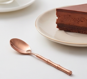 Juego de cubiertos de oro rosa con diseño de mango de bambú, acabado de alto brillo, apto para lavavajillas, vajilla moderna para bodas y uso doméstico. - Product Image 3