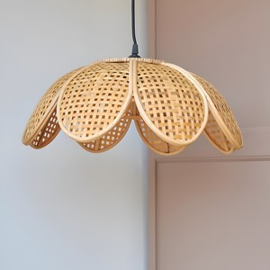 Lámpara colgante de ratán para niños, diseño de pétalos de flores, pantalla de lámpara natural de la mejor calidad para dormitorio de niños - Product Image 4