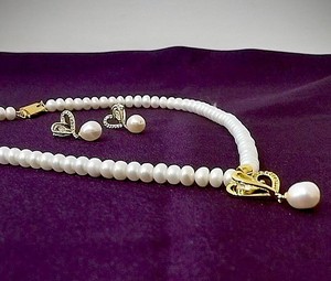 Freshwater Pearl <b>beaded</b> <b>Necklace</b> with pendent and earrings Elegant Women's Freshwater Pearl <b>Beaded</b> <b>Necklace</b> Set Heart Shape Gold - Product Image 1