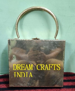 Shopper Choice Forme Carrée Laiton Gravé Design Pochette Avec Poignée Brillant Top Qualité Sac De Mariée Sac De Mariage En Ligne Inde - Product Image 4