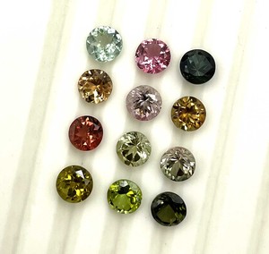 Turmalina natural multicolor de corte redondo, piedra preciosa de 6 mm, turmalina facetada para la fabricación de joyas, certificada por IGI. - Product Image 1