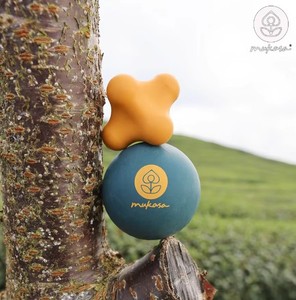 Balle de massage TPR écologique personnalisée Mukasa 6,5x6,5 cm, couleur et logo personnalisés pour la gymnastique, le Pilates, le yoga, la physiothérapie, le stress - Product Image 3