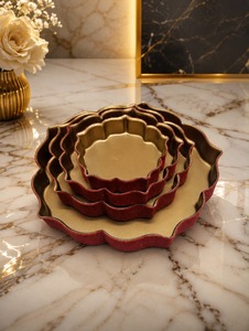 Juego de 4 Portavelas de Té Rojos de Terciopelo, Ideales para Mesas de Comedor, Centros de Mesa, Salas de Estar y Decoración Festiva - Product Image 2