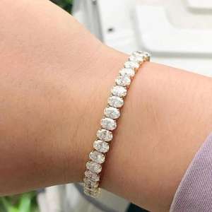 Pulsera de tenis de moissanita de plata de ley 925 con corte ovalado, pulsera de diamantes engastados, joyería de lujo estilo hip hop, pulsera personalizada con brillo. - Product Image 1