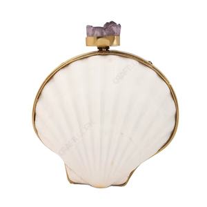 Pochette de soirée de luxe en forme d'éventail en coquille de palourde naturelle avec fermoir en cristal d'améthyste pour la vente en gros, OEM et marque privée - Product Image 1